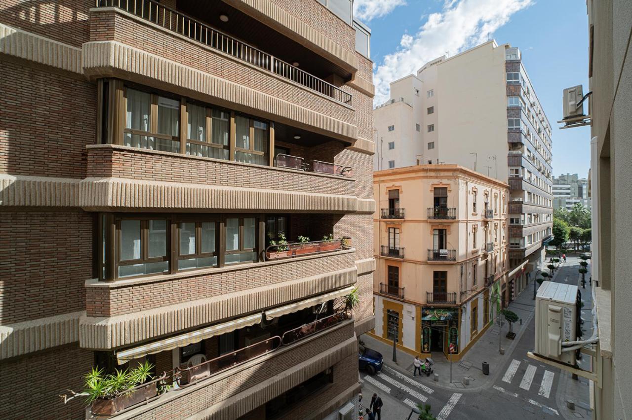 Expoholidays - General Tamayo Parking Gratis Almería